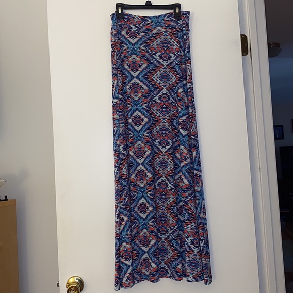 Printed Maxi Skirt - Picture 5 of 5
